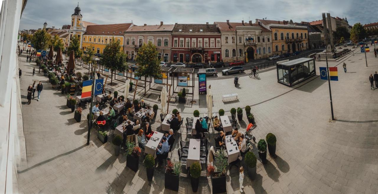 The Downtown Nest Apartment Cluj Napoca Bagian luar foto